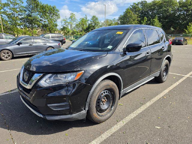 Used 2019 Nissan Rogue S AWD/4WD image 3