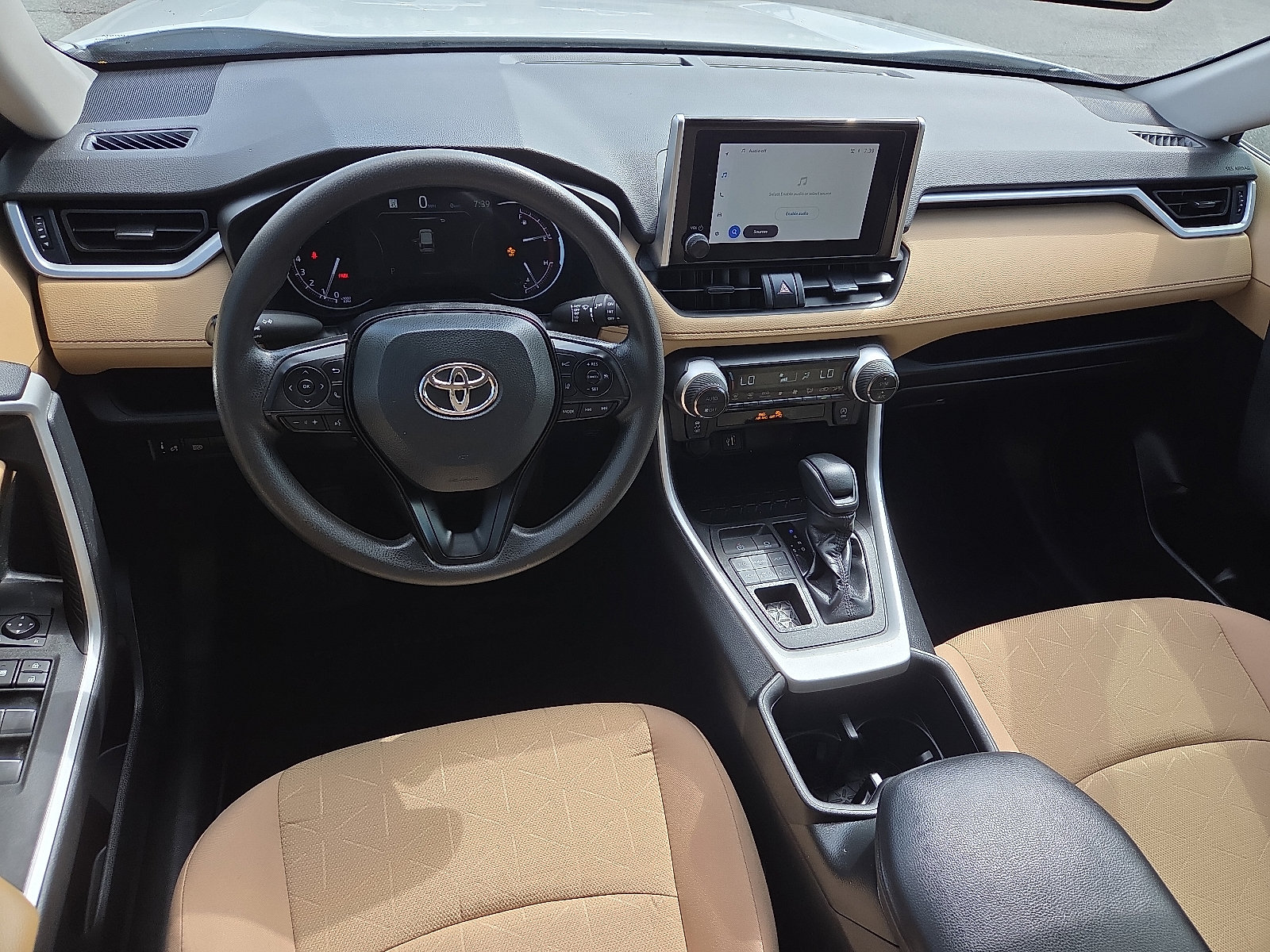 Used 2023 Toyota RAV4 XLE AWD/4WD image 11