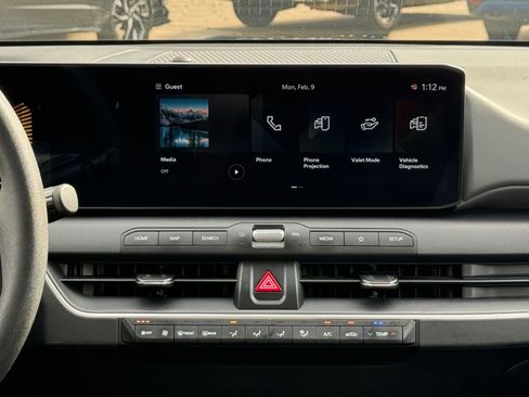 Used 2025 Kia K4 LXS image 18