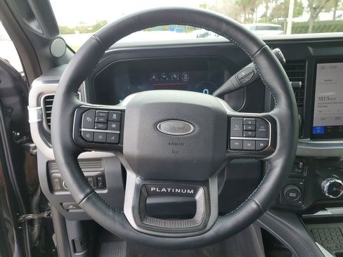 Used 2025 Ford F250 Platinum image 23
