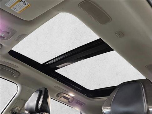 Used 2025 INFINITI QX80 Sensory image 16