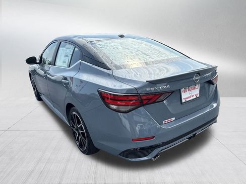 New 2025 Nissan Sentra SR FWD image 5