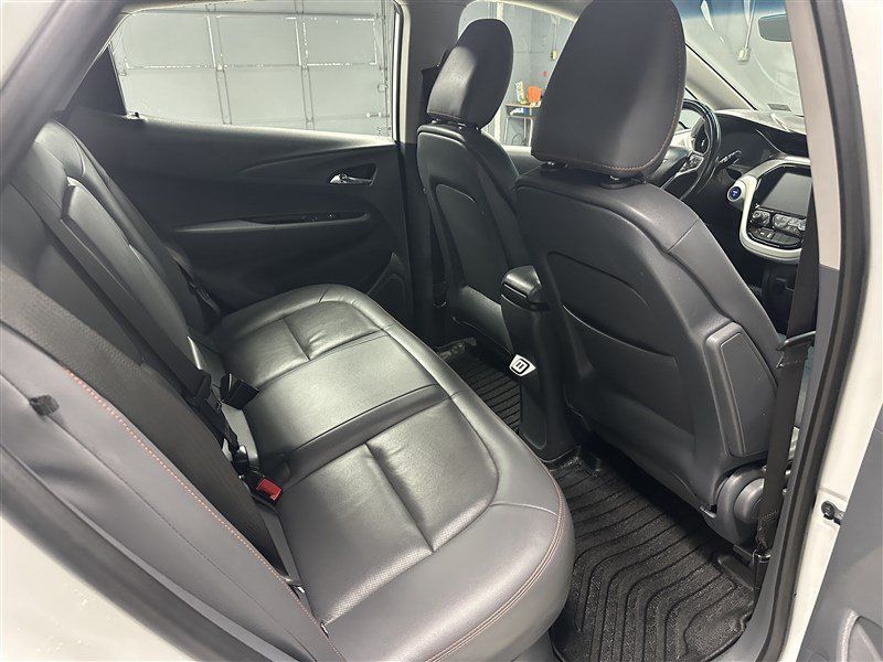 Used 2020 Chevrolet Bolt Premier w/ Infotainment Package FWD image 12