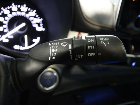 Used 2023 Toyota Sienna XSE image 17