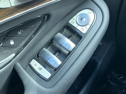 Used 2017 Mercedes-Benz GLC 300 image 9