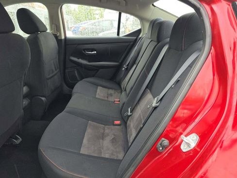 Used 2023 Nissan Sentra SR w/ Electronics Package FWD image 5
