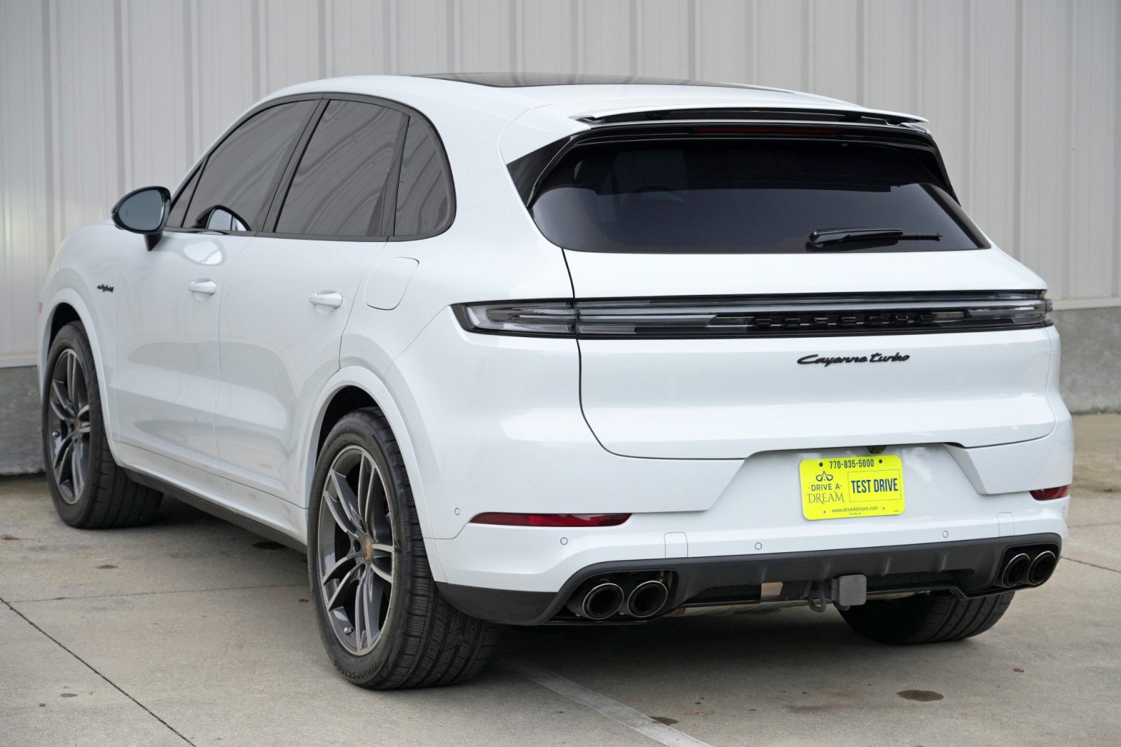 Used 2024 Porsche Cayenne Turbo AWD/4WD image 58