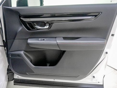 Used 2026 Honda CR-V Sport Touring image 33