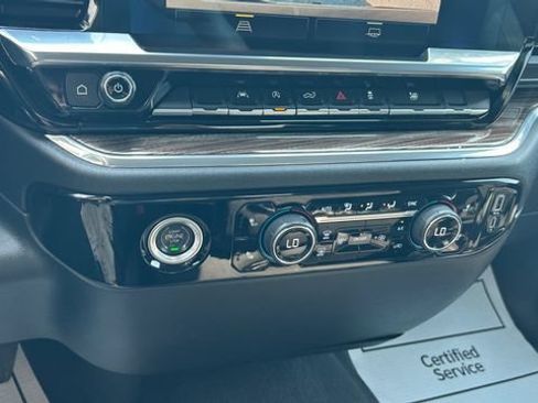 Used 2023 Chevrolet Silverado 1500 LT AWD/4WD image 25