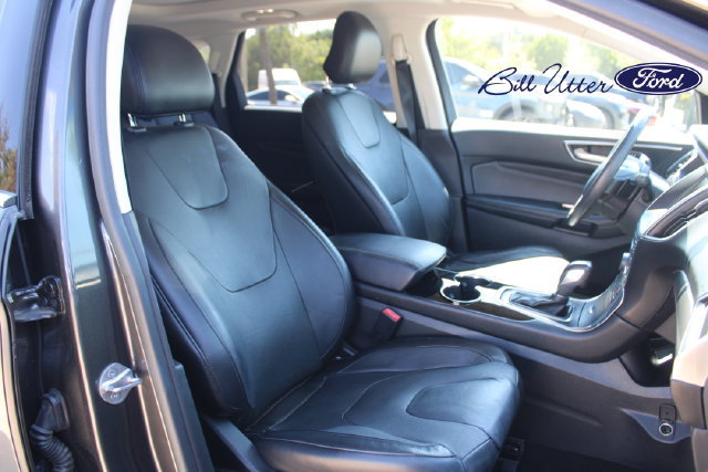 Used 2016 Ford Edge Titanium w/ Equipment Group 301A AWD/4WD image 11
