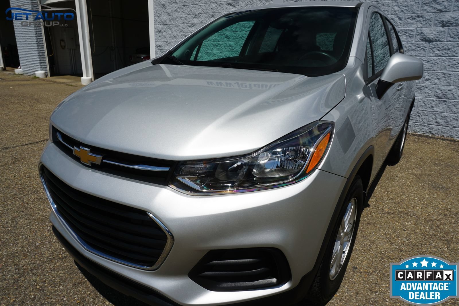 Used 2020 Chevrolet Trax LS w/ Tint and Cruise Package AWD/4WD image 5