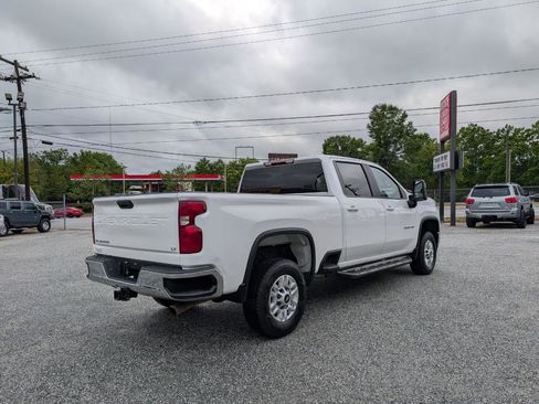 Used 2020 Chevrolet Silverado 2500 LT AWD/4WD image 7