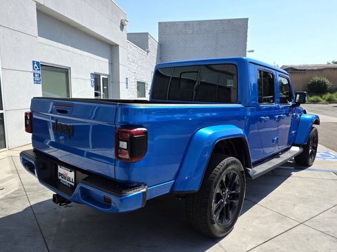 Certified 2023 Jeep Gladiator Overland image 5