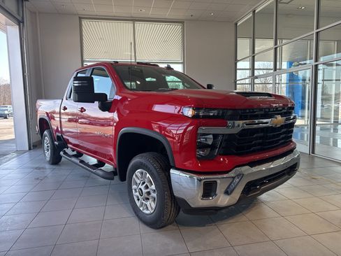 New 2026 Chevrolet Silverado 2500 LT image 3