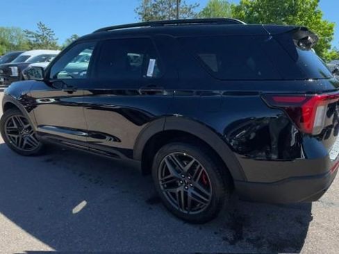 New 2026 Ford Explorer ST AWD/4WD image 4