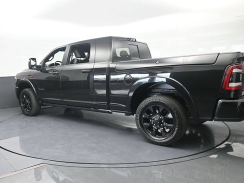 Used 2023 RAM 2500 Limited AWD/4WD image 4