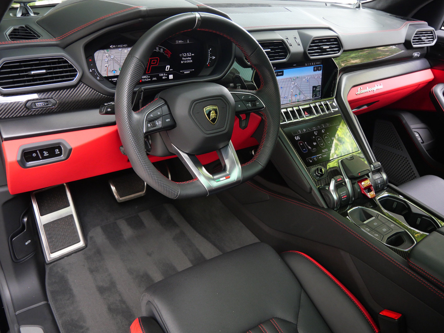Used 2024 Lamborghini Urus S AWD/4WD image 13