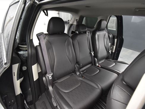 Certified 2024 Kia Carnival LX image 14