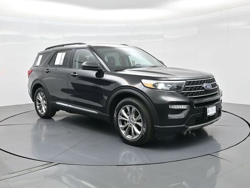 Used 2022 Ford Explorer XLT w/ Equipment Group 202A image 67