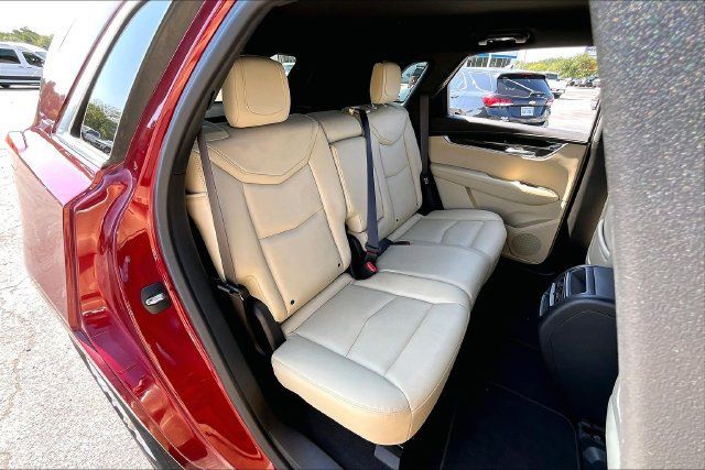 Used 2017 Cadillac XT5 FWD w/ LPO, Wheel Lock Package image 25