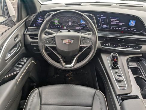 Used 2022 Cadillac Escalade ESV Sport w/ Touring Package image 18