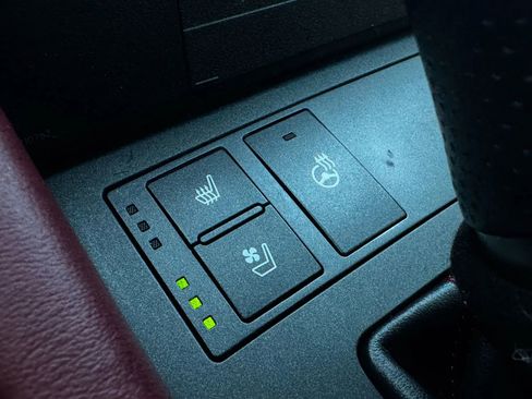 Used 2017 Lexus RC 300 AWD image 26