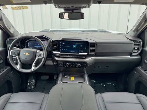 Used 2024 Chevrolet Silverado 2500 LTZ w/ LTZ Plus Package AWD/4WD image 35