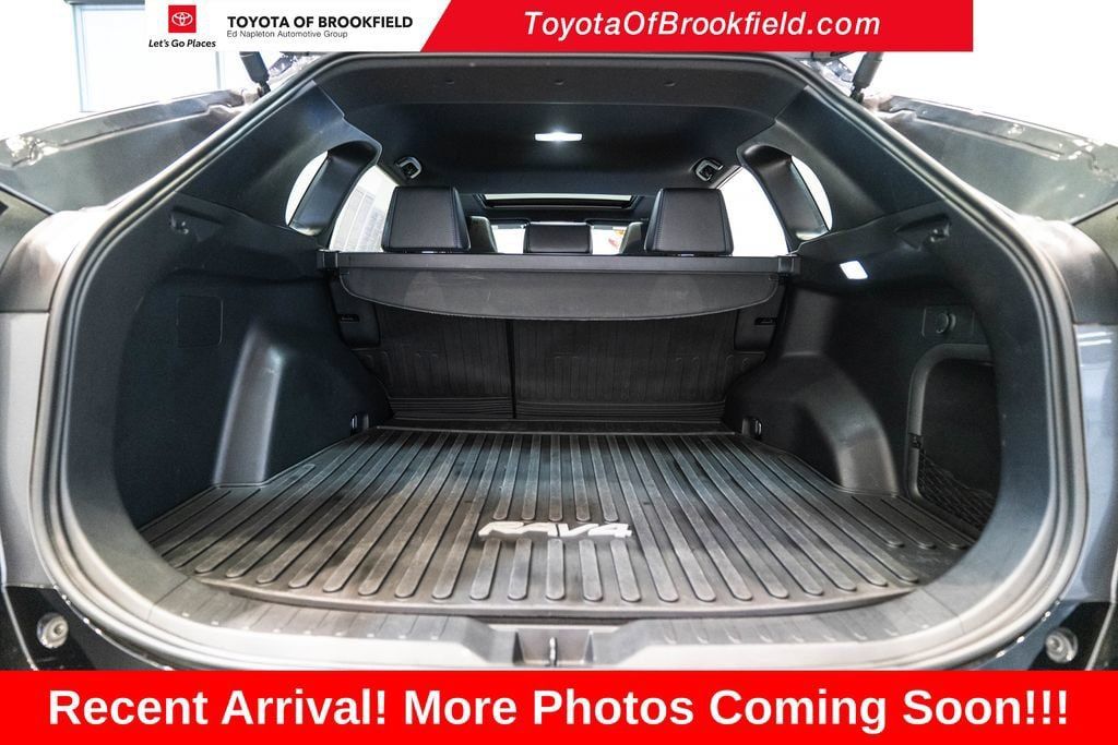 Certified 2024 Toyota RAV4 XSE w/ Weather Package AWD/4WD image 32
