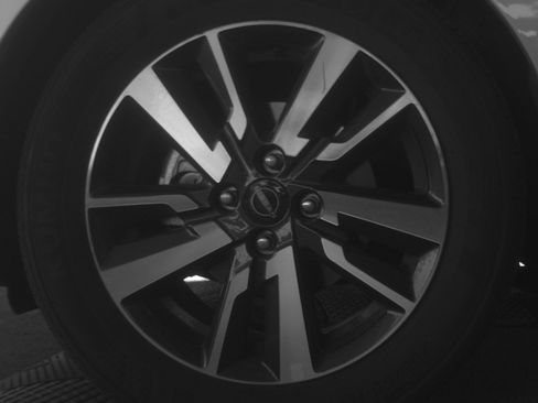 Used 2025 Nissan Versa SV image 14