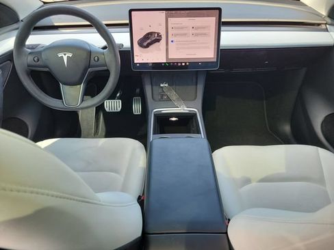 Used 2023 Tesla Model Y Long Range AWD/4WD image 13