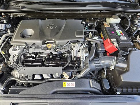Used 2019 Toyota Camry SE FWD image 20