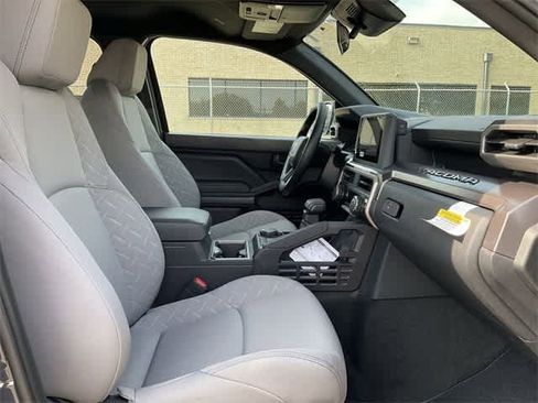 New 2025 Toyota Tacoma SR5 image 17