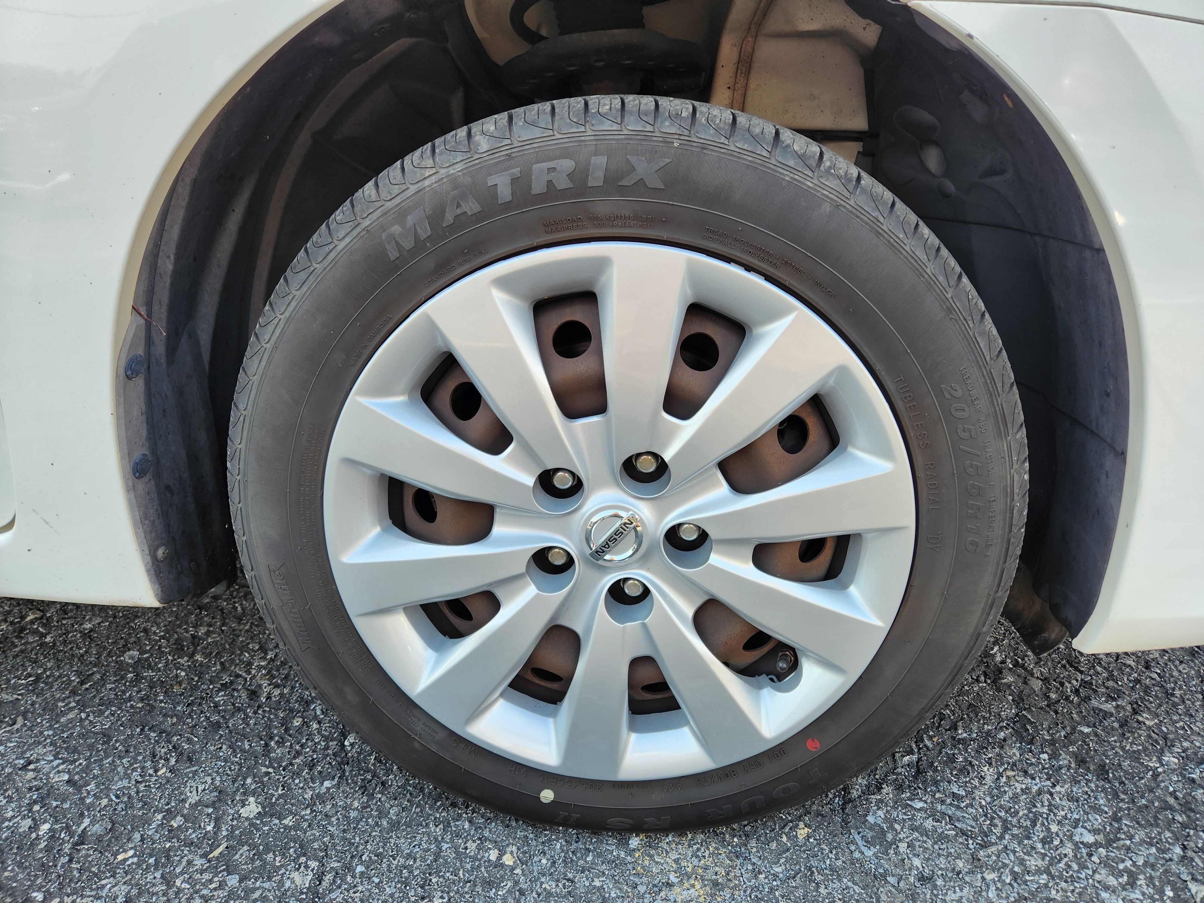 Used 2015 Nissan Sentra SV FWD image 7