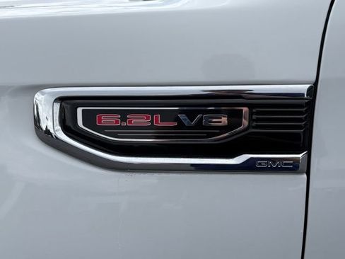 Used 2024 GMC Sierra 1500 Denali w/ Denali Reserve Package AWD/4WD image 15