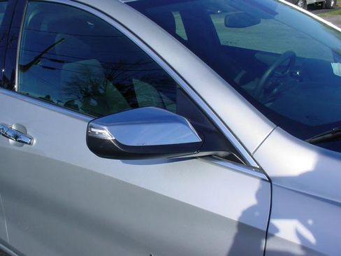 Used 2018 Chevrolet Malibu LT image 26