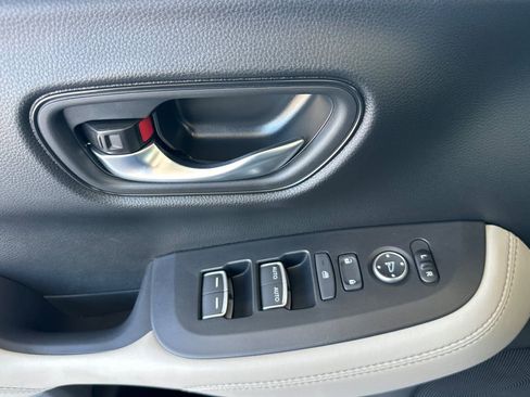 New 2026 Honda HR-V EX-L image 11