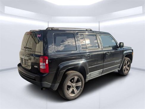Used 2015 Jeep Patriot High Altitude image 3