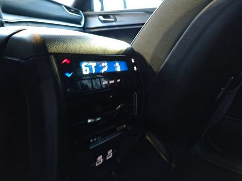 Used 2024 Jeep Grand Cherokee L Laredo image 8