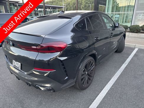 Used 2026 BMW X6 xDrive40i w/ Premium Package image 8