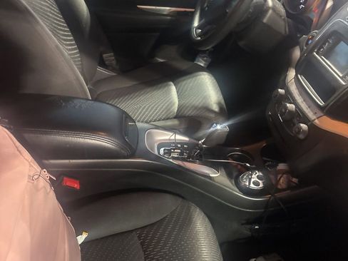 Used 2017 Dodge Journey SXT w/ Comfort/Convenience Group FWD image 13