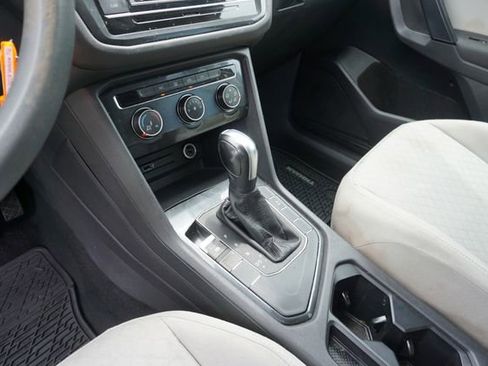 Used 2019 Volkswagen Tiguan S FWD image 19