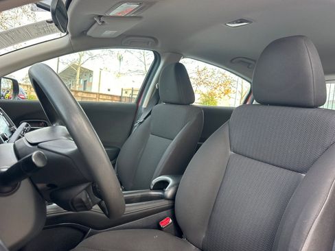 Used 2016 Honda HR-V LX image 21