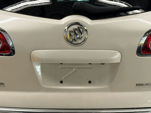 Used 2012 Buick Enclave Leather FWD image 11