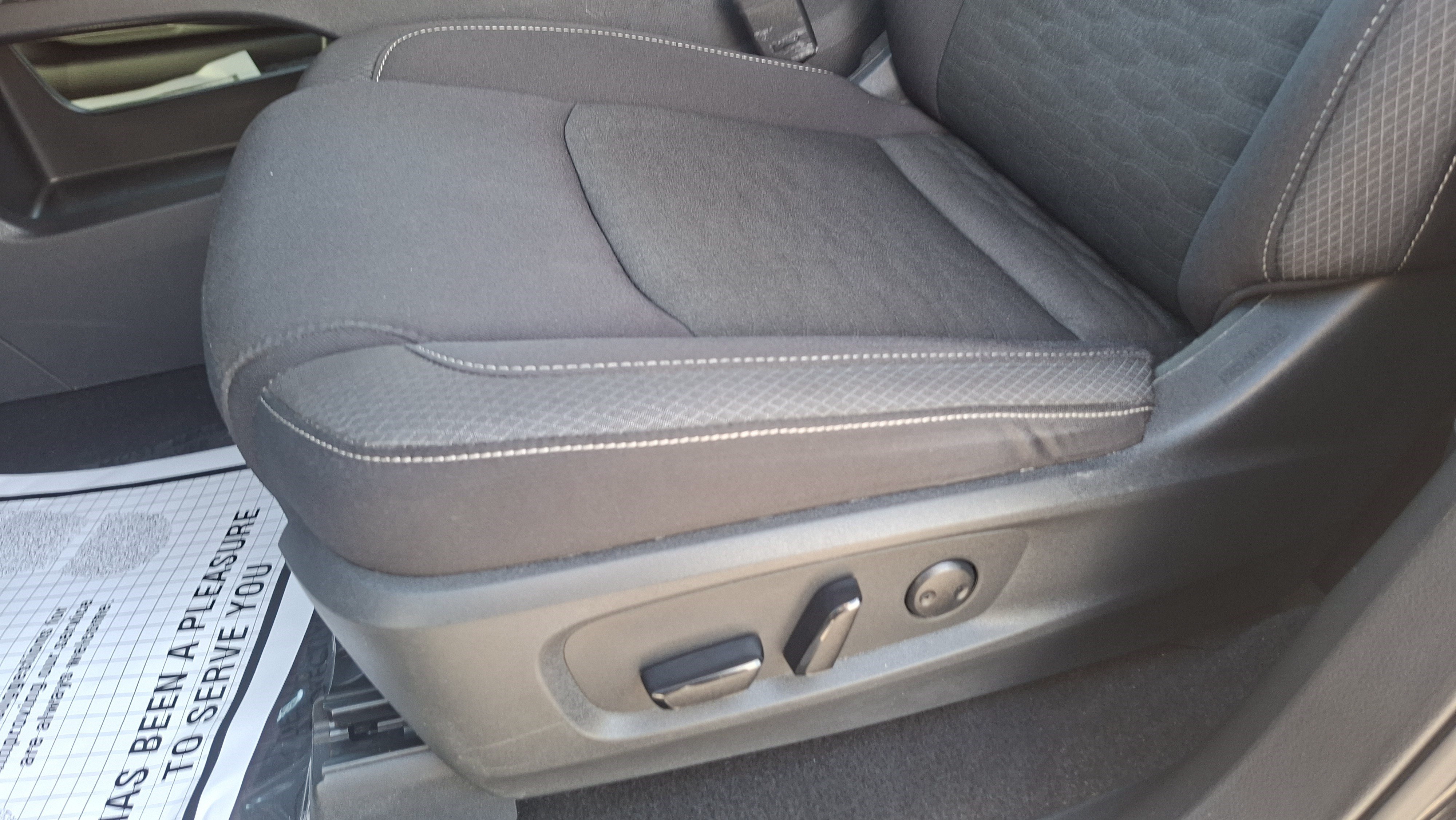 Certified 2025 Nissan Pathfinder SV FWD image 18