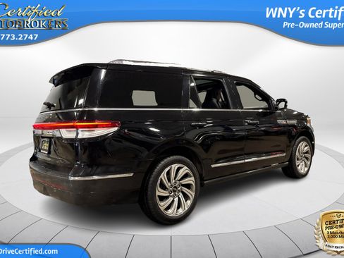 Used 2022 Lincoln Navigator Reserve image 7
