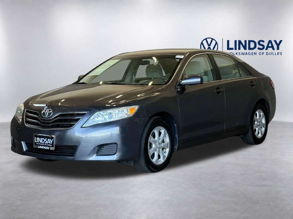 Used 2011 Toyota Camry LE w/ LE Extra-Value Pkg FWD image 3