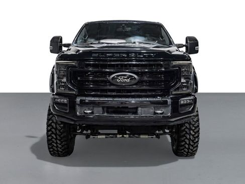 Used 2021 Ford F250 Platinum w/ FX4 Off-Road Package image 3
