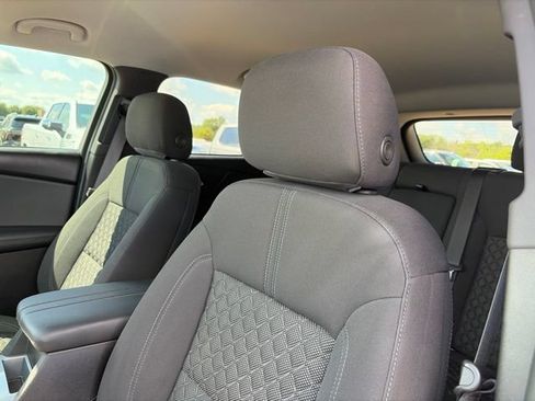 Used 2021 Chevrolet Blazer LT FWD image 15