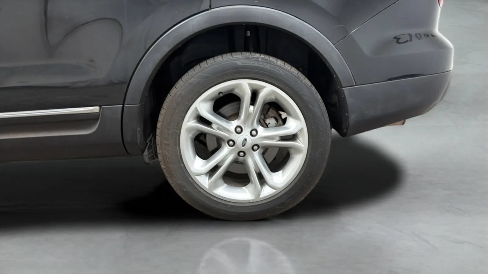 Used 2014 Ford Explorer Limited FWD image 28