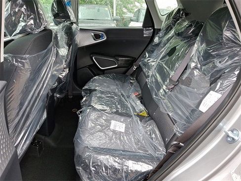 New 2025 Kia Soul LX w/ LX Technology Package image 6